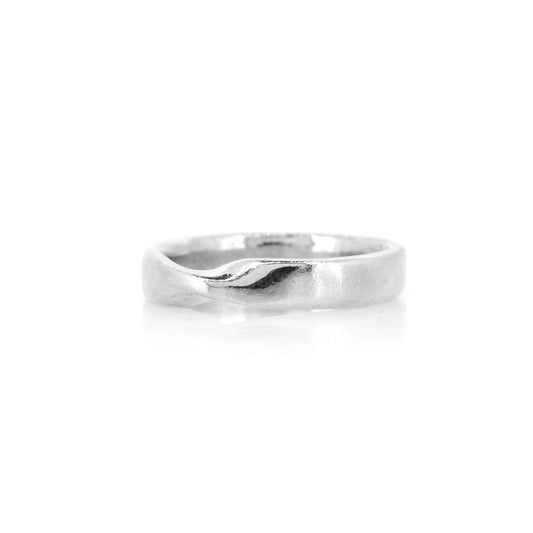 Mobius Twist Heavy Weight Band Ring - Sterling Silver - Size S