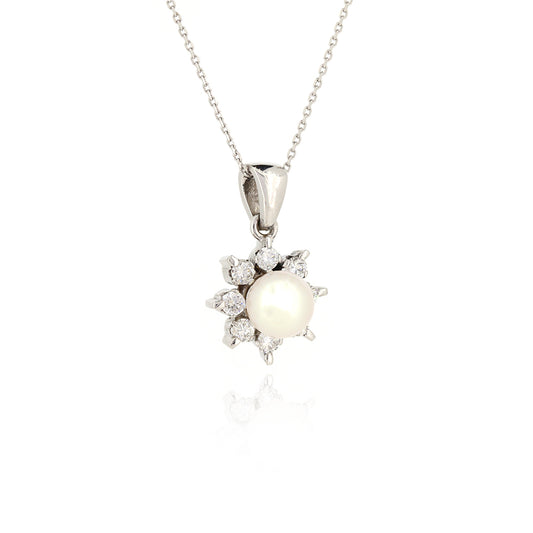Pre-Owned - Akoya Pearl and Diamond Pendant Pendant