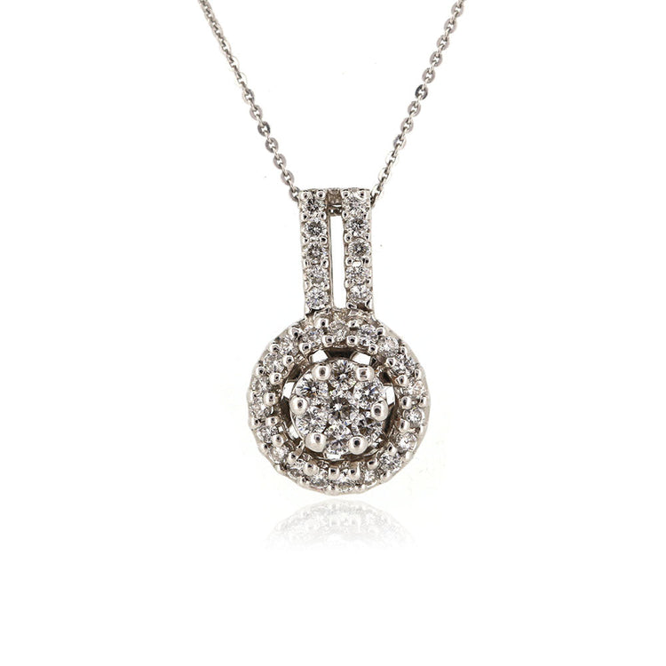 Pre-Owned - Diamond Halo Pendant and Chain Pendant