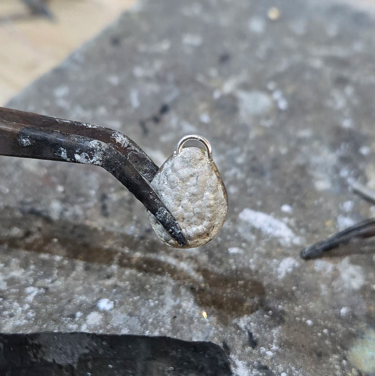 Golden Snowdrop Jewellers Shaftesbury Dorset