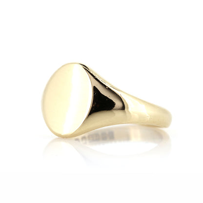 Pre-Owned - Gold Oval Signet Ring Rings