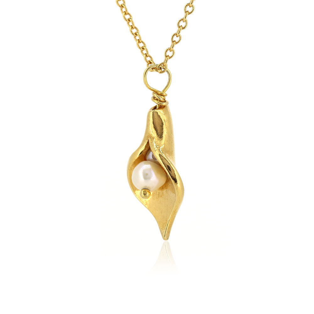 Arum Lily Small Freshwater Pearl Necklace - Yellow Gold Vermeil Necklace