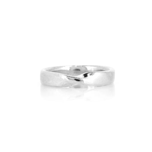 Mobius Twist Heavy Weight Band Ring - Sterling Silver - Size S