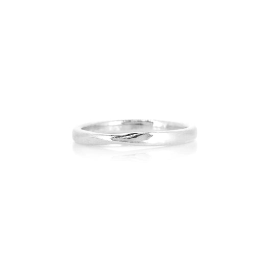 Mobius Twist Light Weight Band Ring - Sterling Silver - Size L