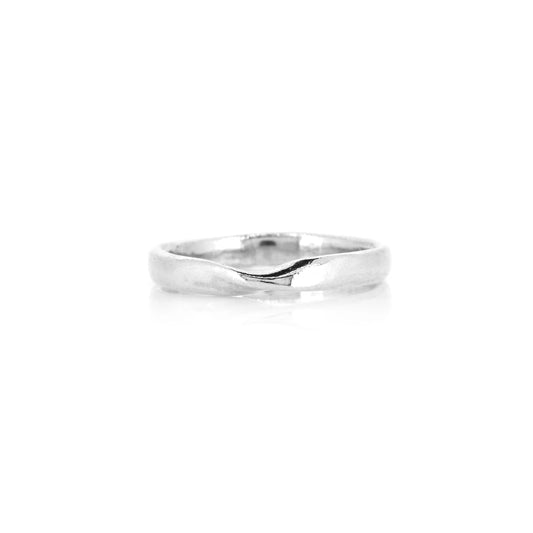Mobius Twist Medium Weight Ring- Sterling Silver - Size O