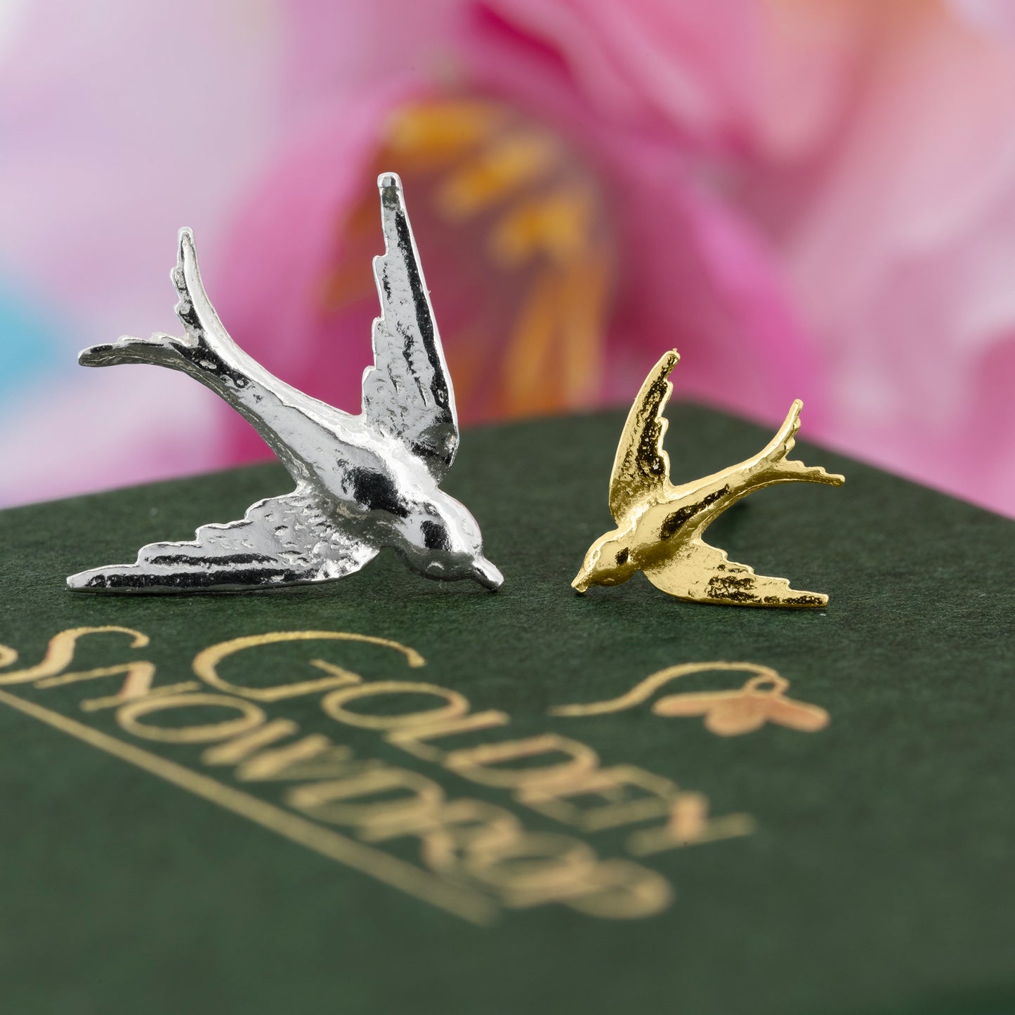 Swallow Small Stud Earrings - Yellow Gold Vermeil