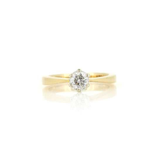 18ct Yellow Gold Diamond Solitaire Ring - Pre-Owned