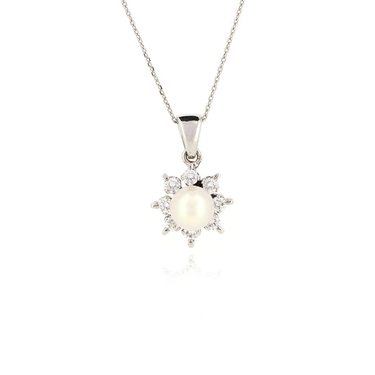 Pre-Owned - Akoya Pearl and Diamond Pendant Pendant