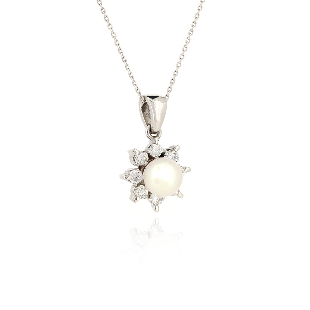 Pre-Owned - Akoya Pearl and Diamond Pendant Pendant