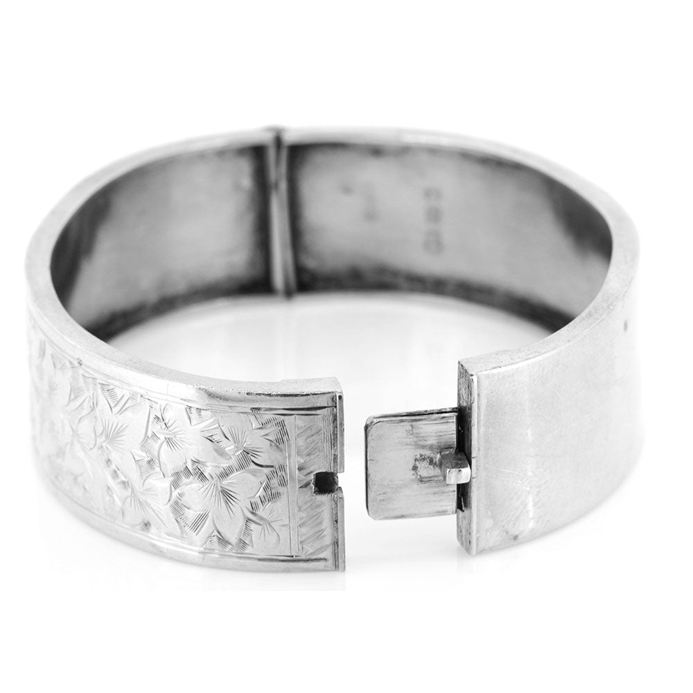 Antique - Ivy Leaf Engraved Hinged Silver Bangle Bangles